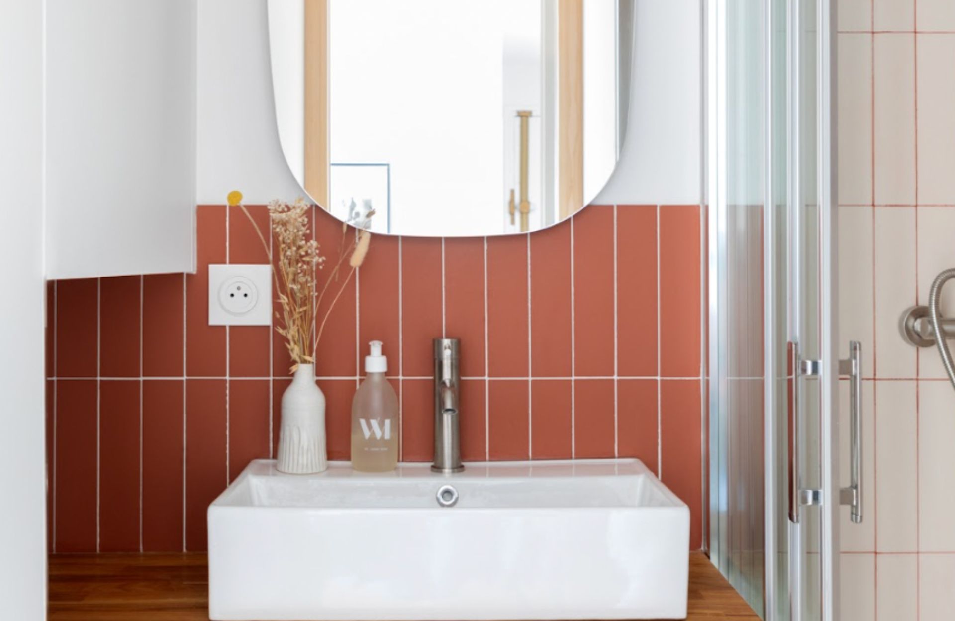 découvrez nos conseils et idées pour réussir l’aménagement de votre salle de bain. optimisez l’espace, choisissez les bons meubles et créez une pièce fonctionnelle et esthétique selon vos envies.