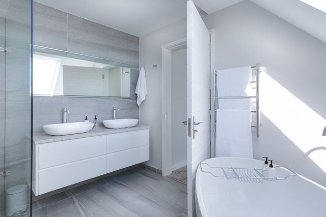 trouvez la meilleure assurance pour la rénovation de votre salle de bain dans le 17ème arrondissement. comparez les offres et protégez vos travaux contre les imprévus dès aujourd’hui !