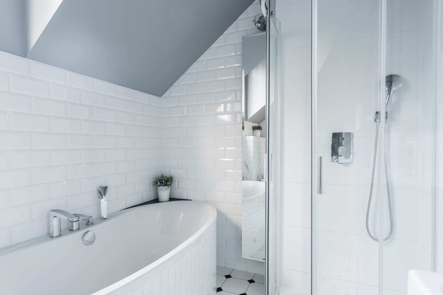 découvrez le budget moyen pour la rénovation d'une salle de bain à paris en 2025 : conseils, estimation des coûts, et astuces pour optimiser vos travaux.