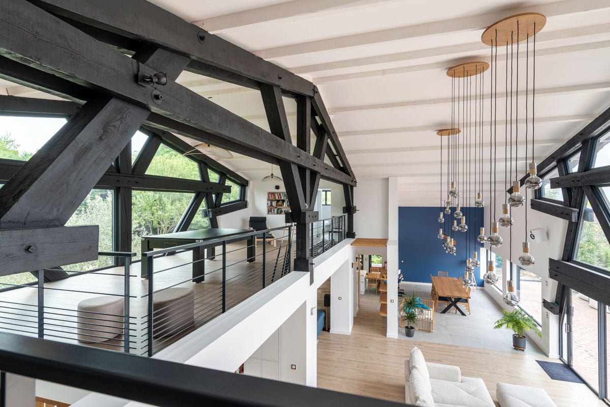 découvrez le coût au m² pour une rénovation, les facteurs qui influencent le prix et nos conseils pour estimer au mieux votre budget travaux.