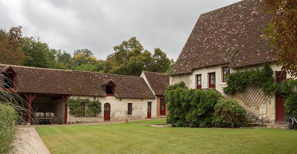 découvrez tout ce qu’il faut savoir sur le coût de rénovation d’une ferme : estimation des prix, conseils pour budgétiser vos travaux et astuces pour réussir votre projet de rénovation.
