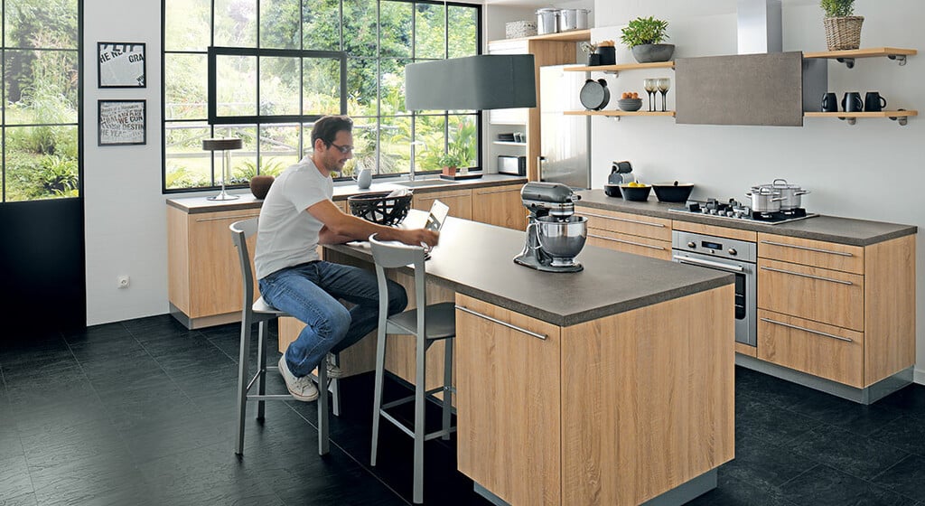 découvrez une cuisine épurée à bagneux : des espaces modernes, des lignes simples et des matériaux de qualité pour une ambiance élégante et fonctionnelle dans votre maison.