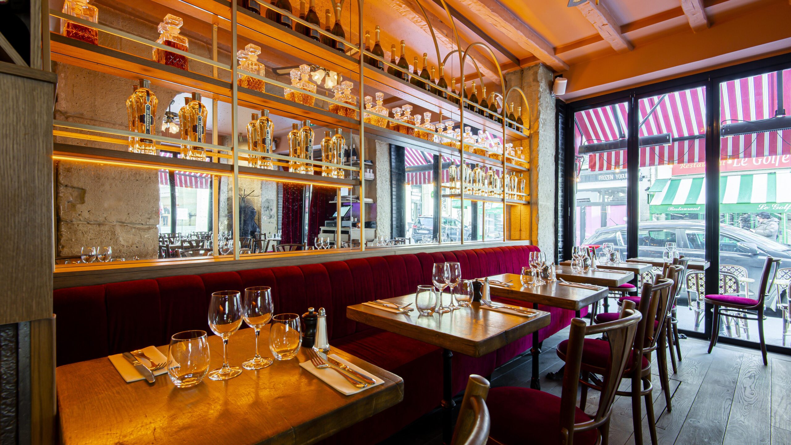 découvrez les meilleures adresses de cuisine à paris : restaurants incontournables, spécialités parisiennes, astuces gourmandes et actualités culinaires pour savourer la capitale.
