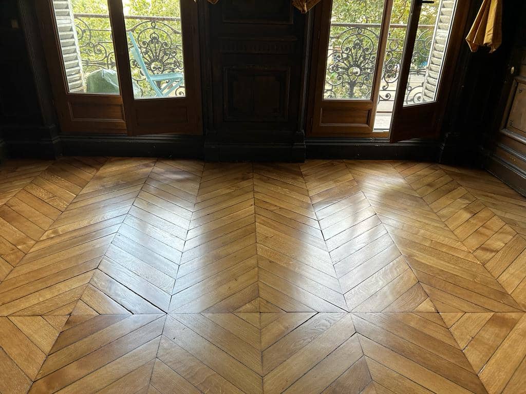 service d'entretien post-rénovation à paris 75010 : profitez d'un nettoyage professionnel après travaux pour un intérieur impeccable, rapide et sans souci. demandez votre devis personnalisé dès maintenant !