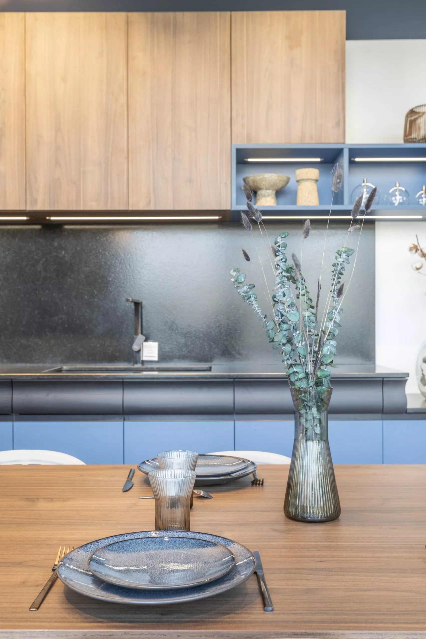 découvrez notre sélection d'équipements de cuisine moderne à paris 19 : appareils innovants, mobilier design et accessoires pratiques pour une cuisine tendance et fonctionnelle.