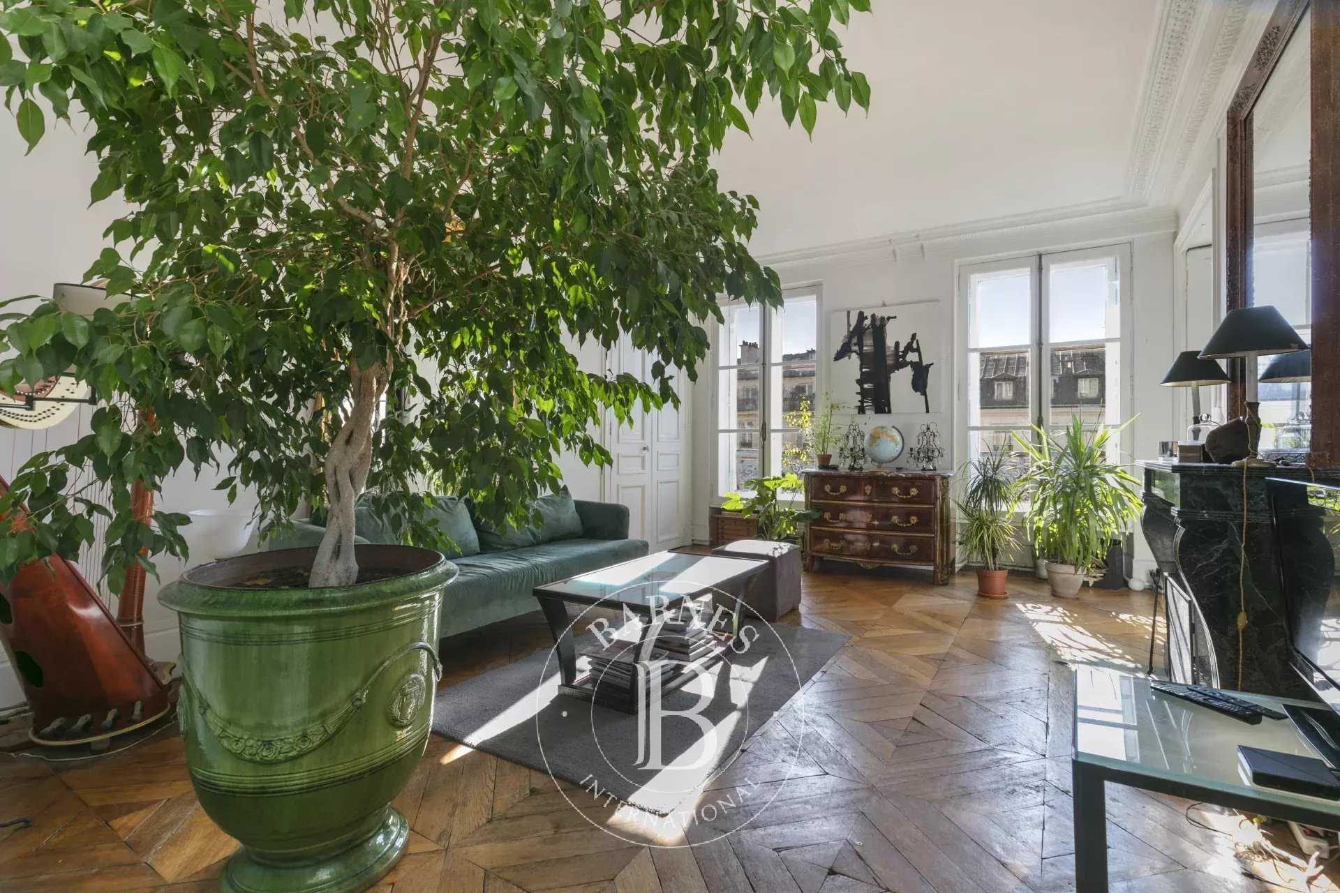 excellence rénovations 11ème vous propose des services de rénovation sur mesure dans le 11ème arrondissement de paris. profitez d'un savoir-faire reconnu pour transformer votre intérieur avec qualité et professionnalisme.