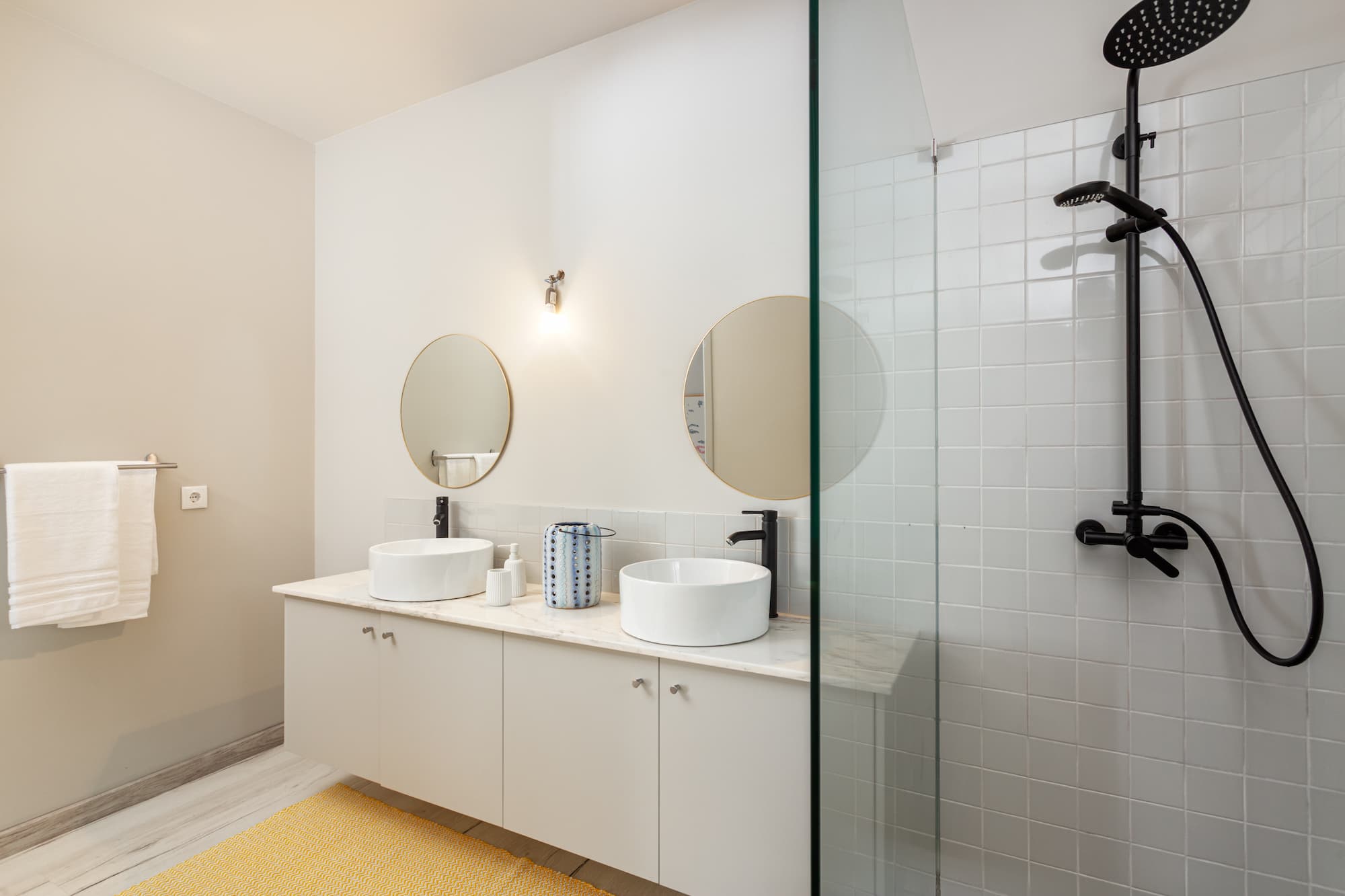 trouvez un installateur de salle de bain qualifié pour la rénovation ou l'installation complète de votre salle d'eau. conseils, devis gratuit et travaux garantis.