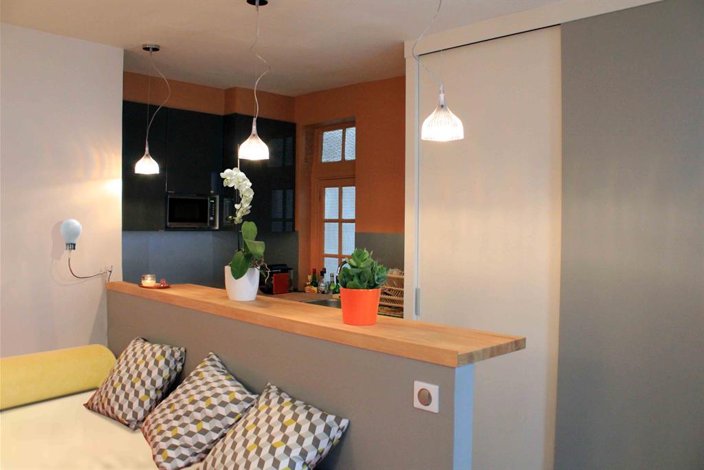 découvrez nos conseils pratiques et astuces pour optimiser l’aménagement et gagner de la place dans votre studio à paris, afin de créer un espace fonctionnel et agréable à vivre.