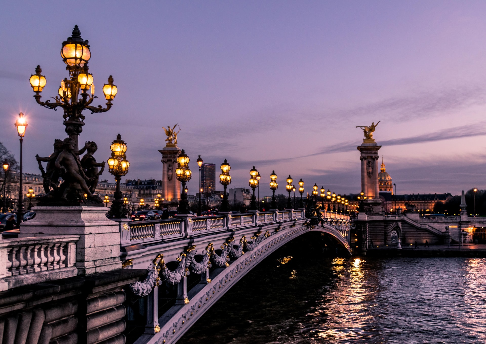 confiez votre projet de rénovation à paris à des experts qualifiés. obtenez des conseils personnalisés et un accompagnement sur mesure pour transformer votre intérieur selon vos envies.