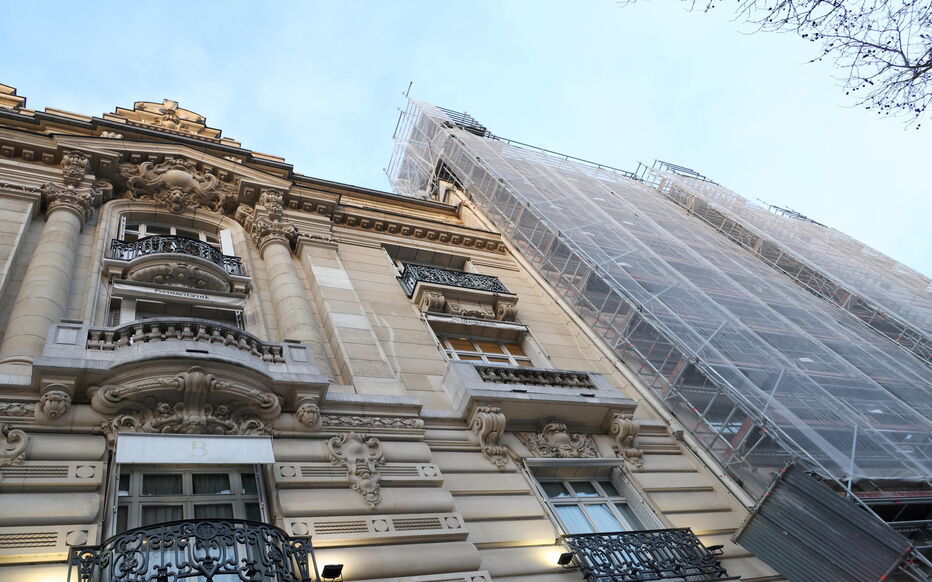 découvrez nos services de rénovation à paris : travaux de qualité, professionnels expérimentés, accompagnement personnalisé. demandez votre devis gratuit pour transformer votre intérieur ou espace professionnel.