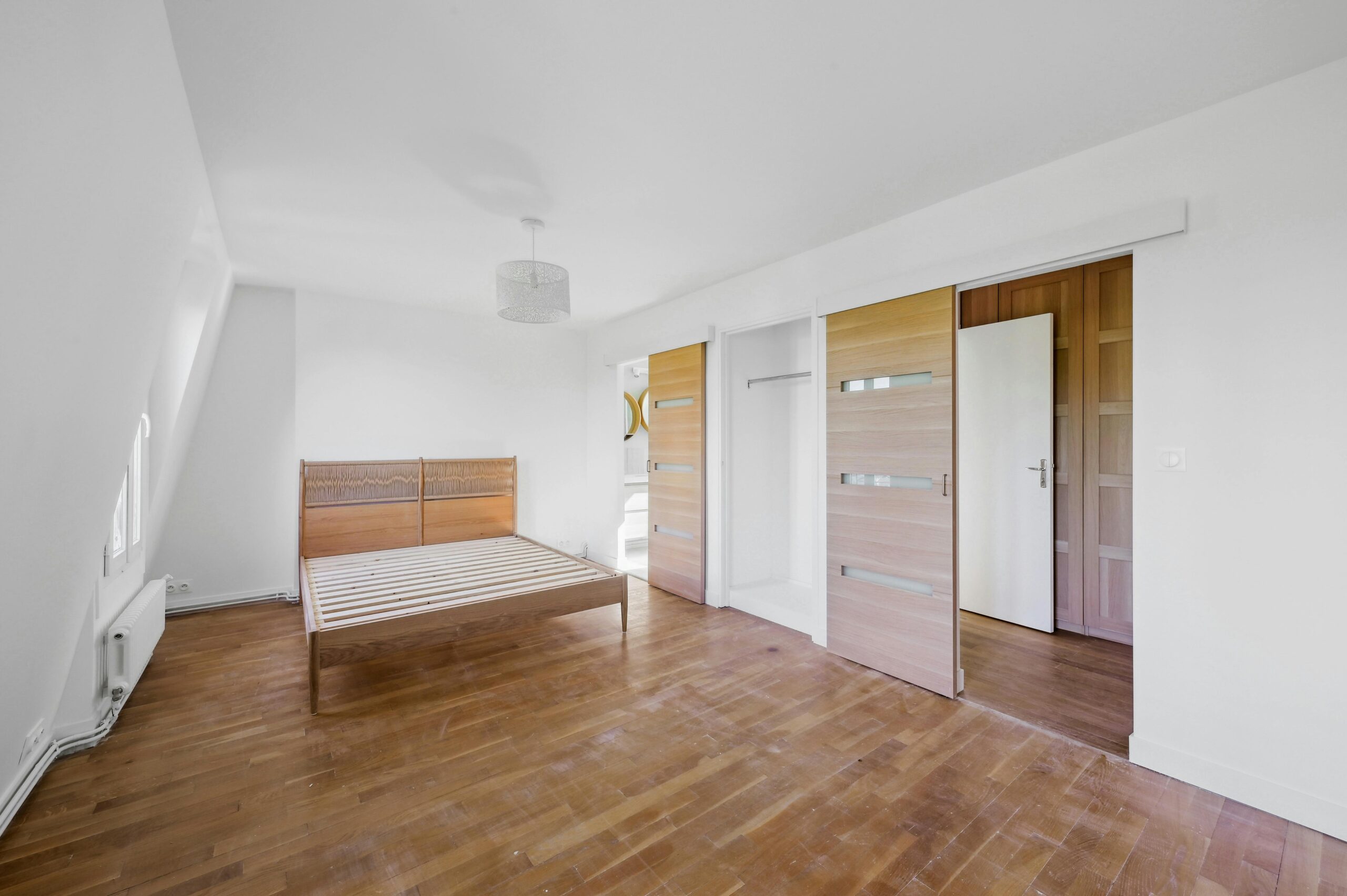 confiez la rénovation de votre appartement à paris 17 à notre équipe d’experts. travaux sur mesure, matériaux de qualité et accompagnement personnalisé pour un intérieur à votre image.