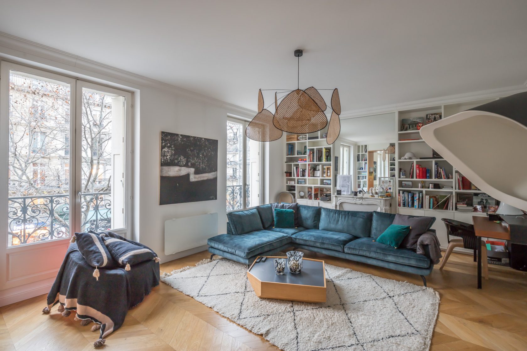 confiez la rénovation de votre appartement à paris à des experts. modernisation, optimisation de l'espace, et finitions haut de gamme pour sublimer votre intérieur. devis gratuit, conseils personnalisés.