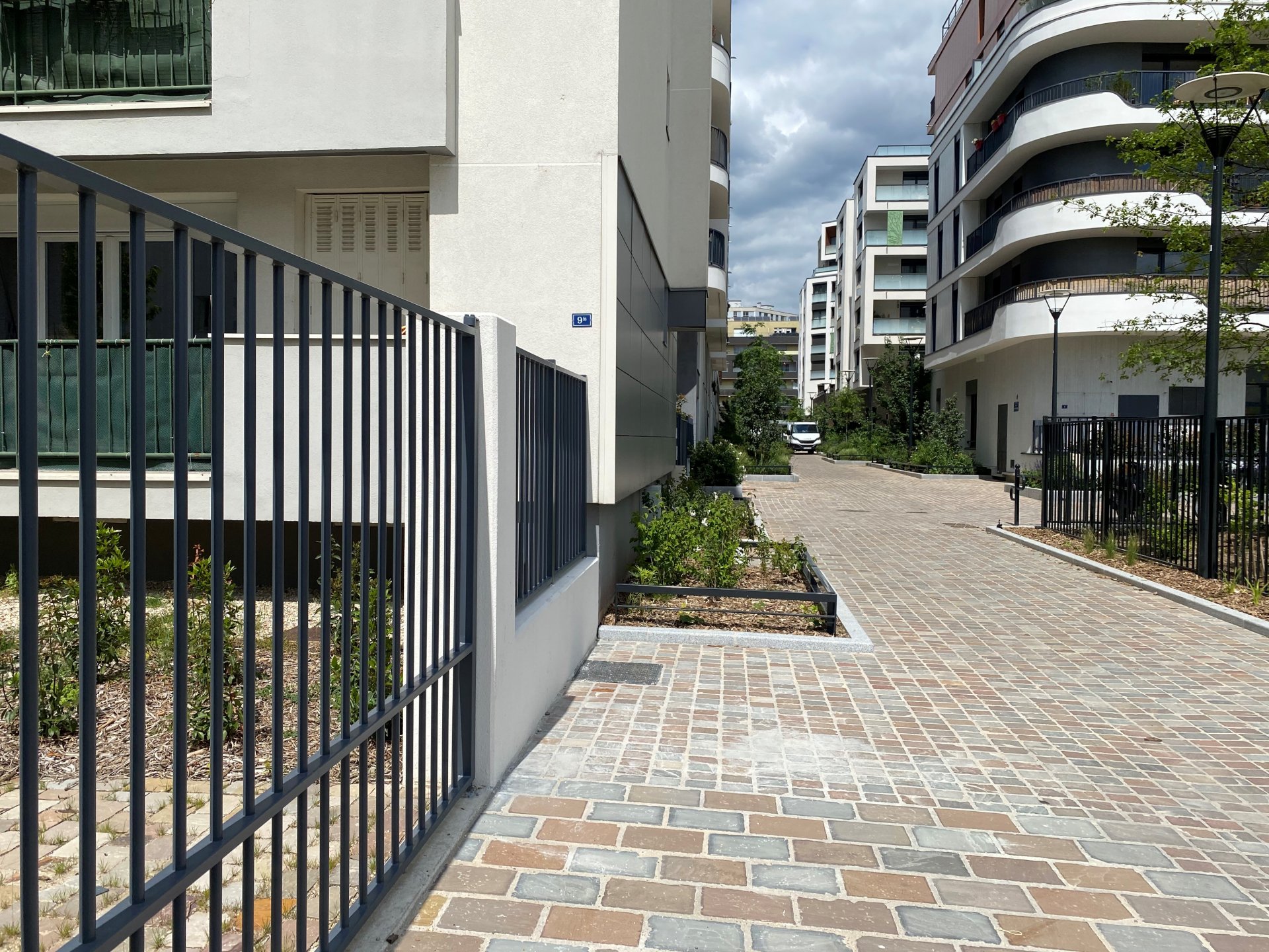 entreprise spécialisée en rénovation à bois-colombes 92270 : transformations complètes ou partielles de maisons et appartements. devis gratuit et travaux de qualité pour redonner vie à votre bien.