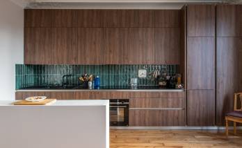 confiez la rénovation de votre cuisine à paris à des experts qualifiés. profitez d’un accompagnement personnalisé, de solutions sur mesure et d’un résultat haut de gamme pour un espace moderne et fonctionnel.