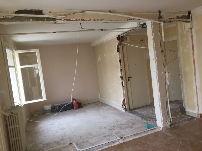 confiez votre rénovation électrique à des professionnels : mise aux normes, sécurité et optimisation de votre installation pour un logement moderne et sécurisé. demandez votre devis gratuit !