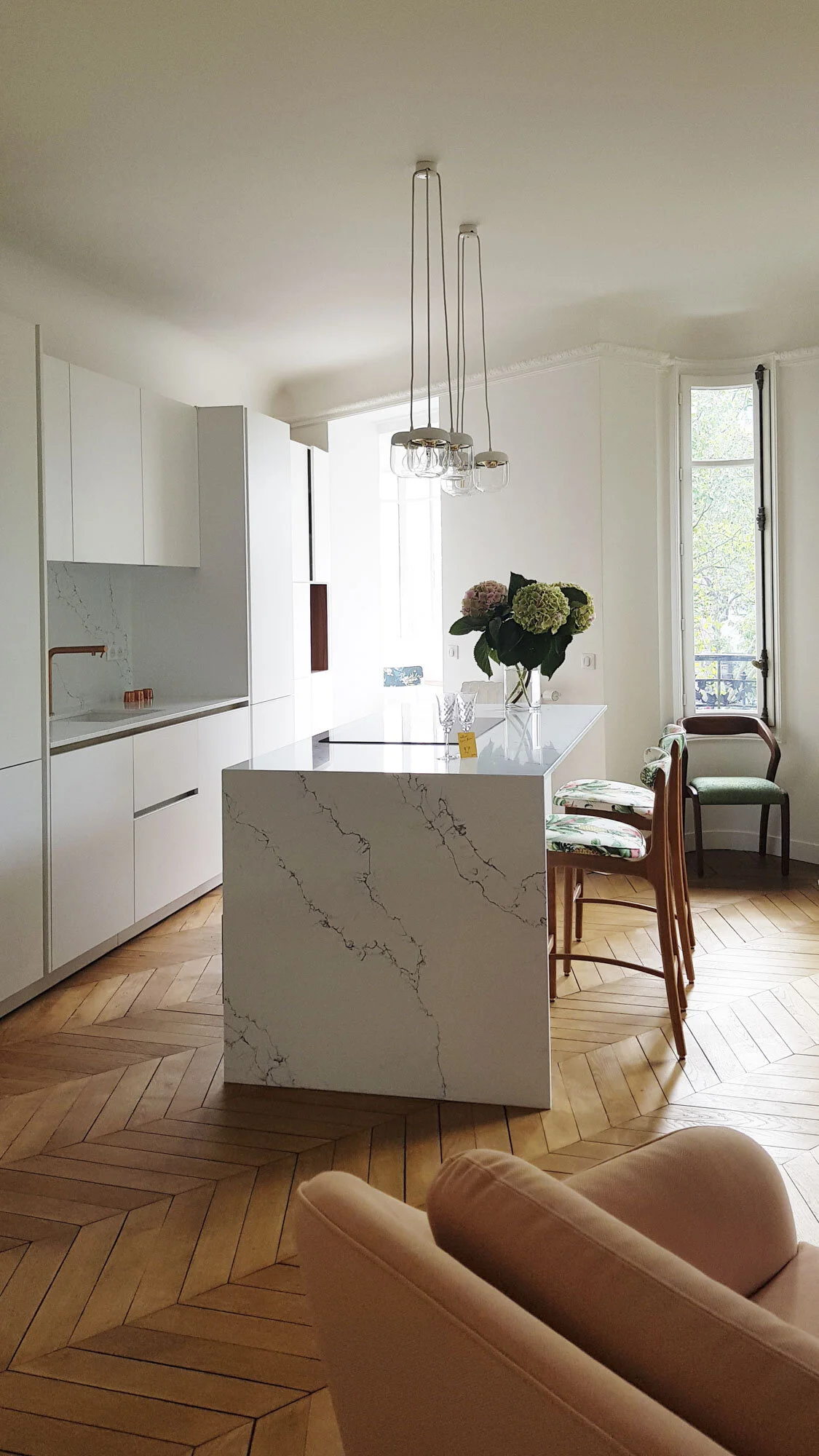 découvrez nos conseils et inspirations pour une rénovation intérieure chic à paris : idées déco élégantes, choix de matériaux haut de gamme et services sur-mesure pour sublimer votre espace de vie.