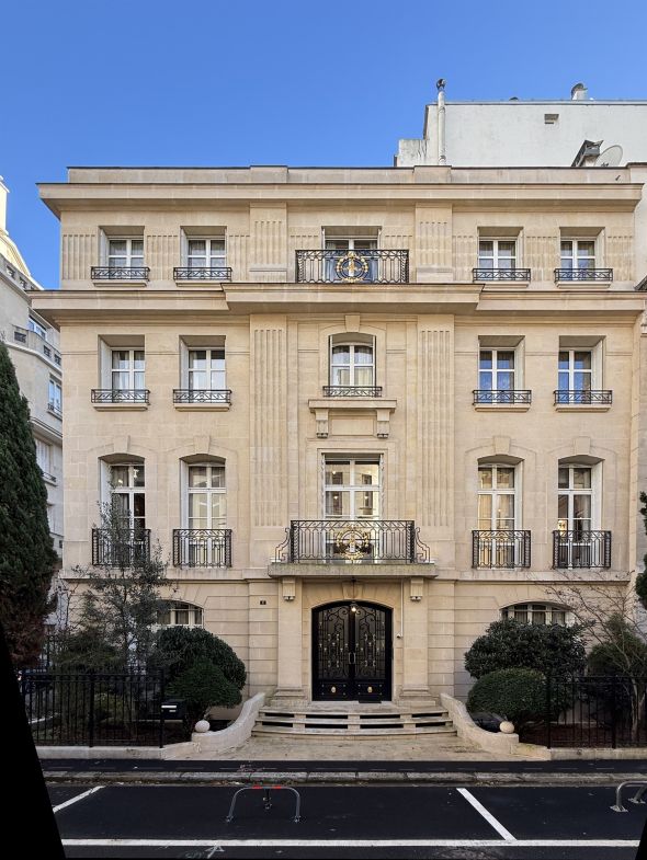 confiez votre rénovation de luxe à paris 16 à des experts : prestations haut de gamme, matériaux nobles et finitions raffinées pour un intérieur d’exception.