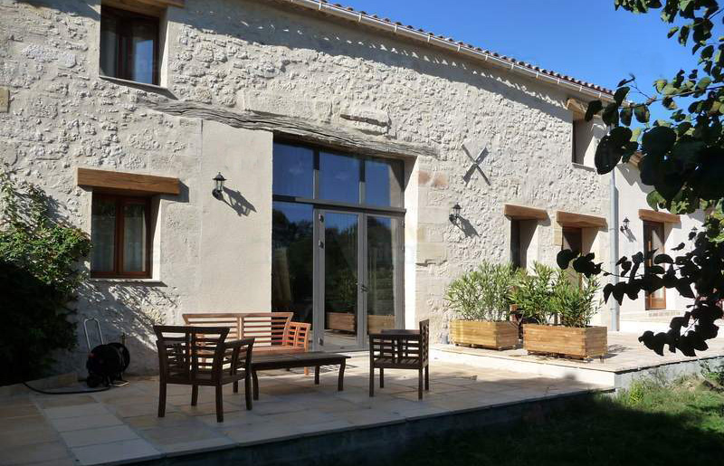 découvrez nos conseils et idées pour réussir la rénovation de votre maison : étapes clés, astuces pratiques et solutions pour transformer votre intérieur selon vos envies et votre budget.