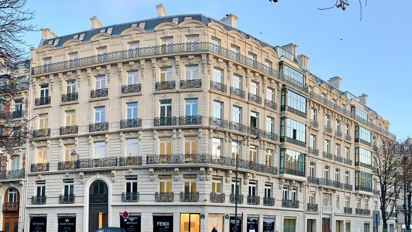transformez votre intérieur à paris grâce à notre service de rénovation. devis gratuit, accompagnement personnalisé et qualité professionnelle pour tous vos projets de rénovation d'appartement ou maison.
