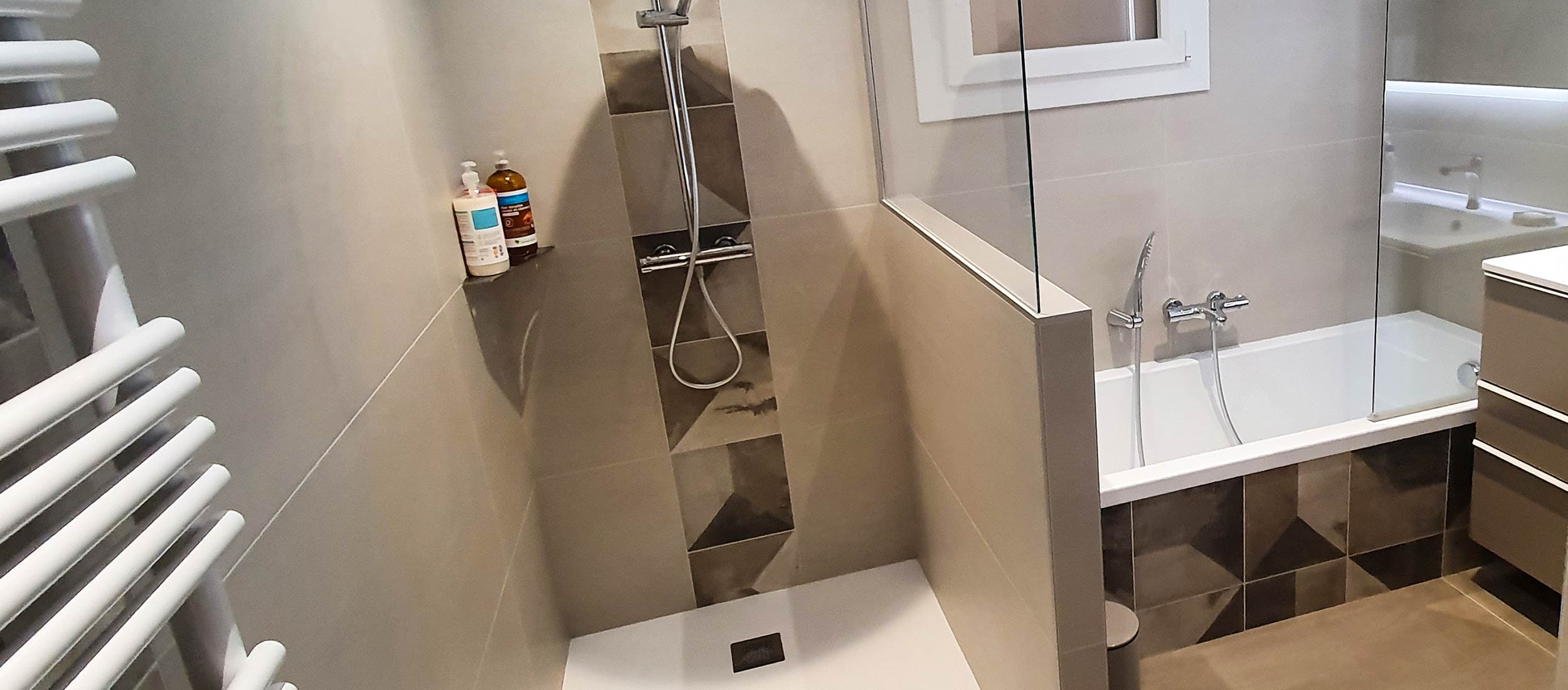 transformez votre espace avec une salle de bain clé en main à paris : conception, rénovation et installation complète, réalisées par des professionnels expérimentés. obtenez un devis gratuit et profitez d’un accompagnement personnalisé pour votre projet.