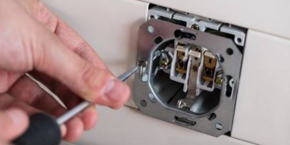découvrez combien de temps vos appareils consomment de l'électricité à la maison et apprenez à optimiser votre consommation énergétique pour réduire vos factures.