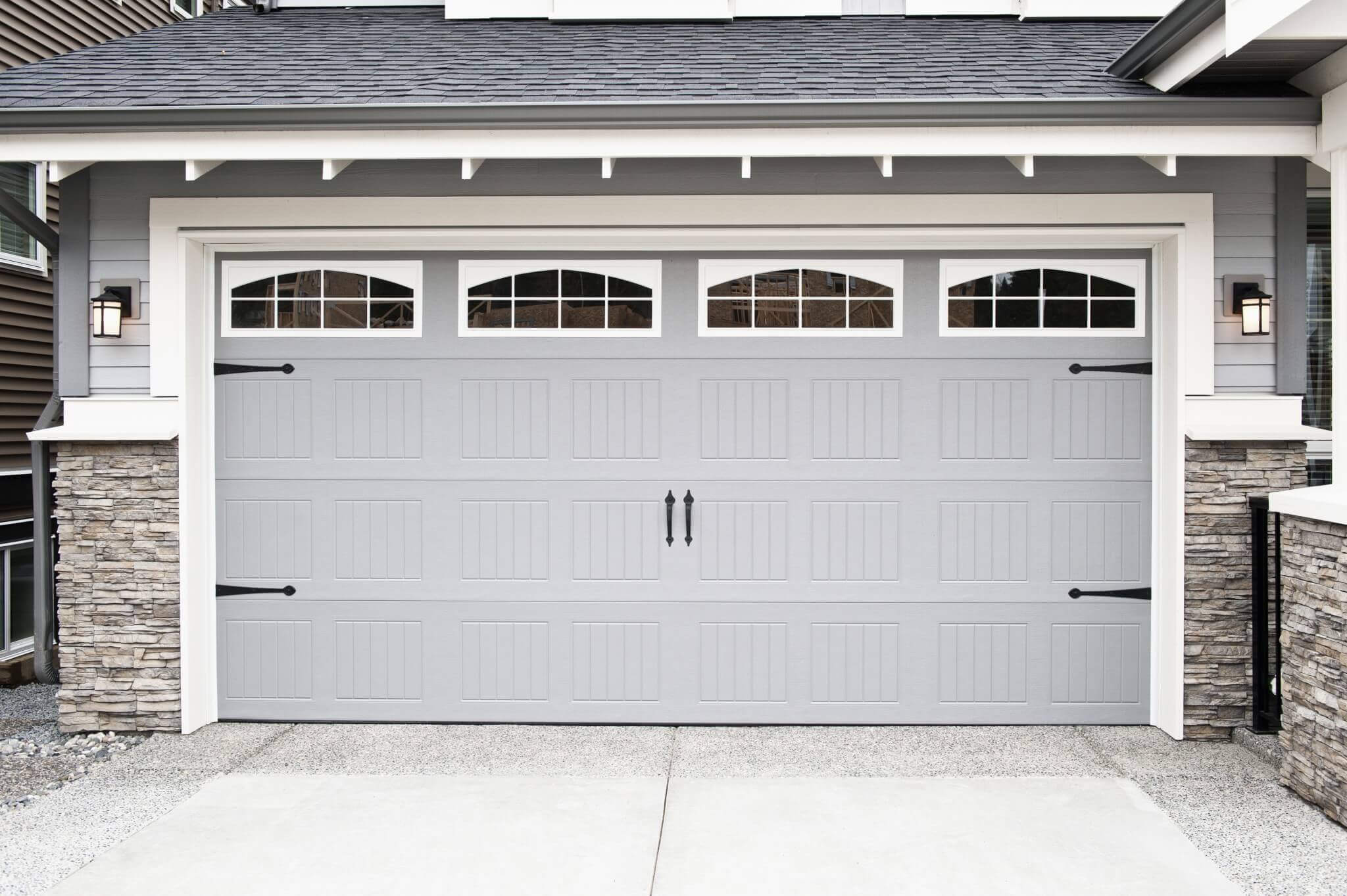 découvrez tout ce qu’il faut savoir sur le coût d’un garage : prix de construction, frais d’entretien, facteurs influençant le budget et conseils pour économiser.