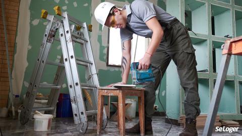 découvrez comment évaluer un artisan efficacement : conseils, critères de sélection et astuces pour choisir le bon professionnel pour vos travaux en toute confiance.