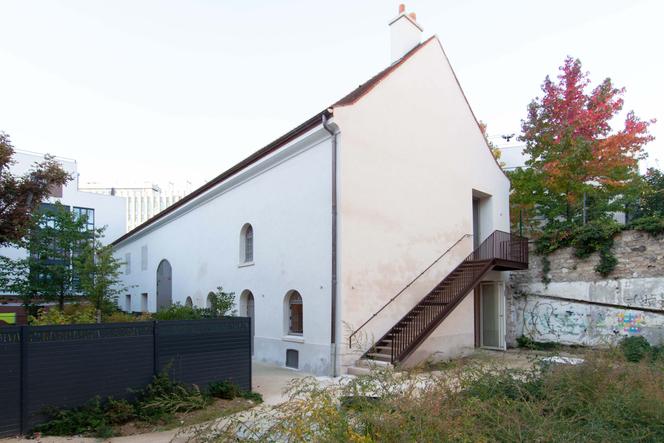 découvrez une ferme à restaurer près de paris, idéale pour un projet de rénovation. profitez d’un emplacement privilégié à la campagne, à seulement quelques kilomètres de la capitale.