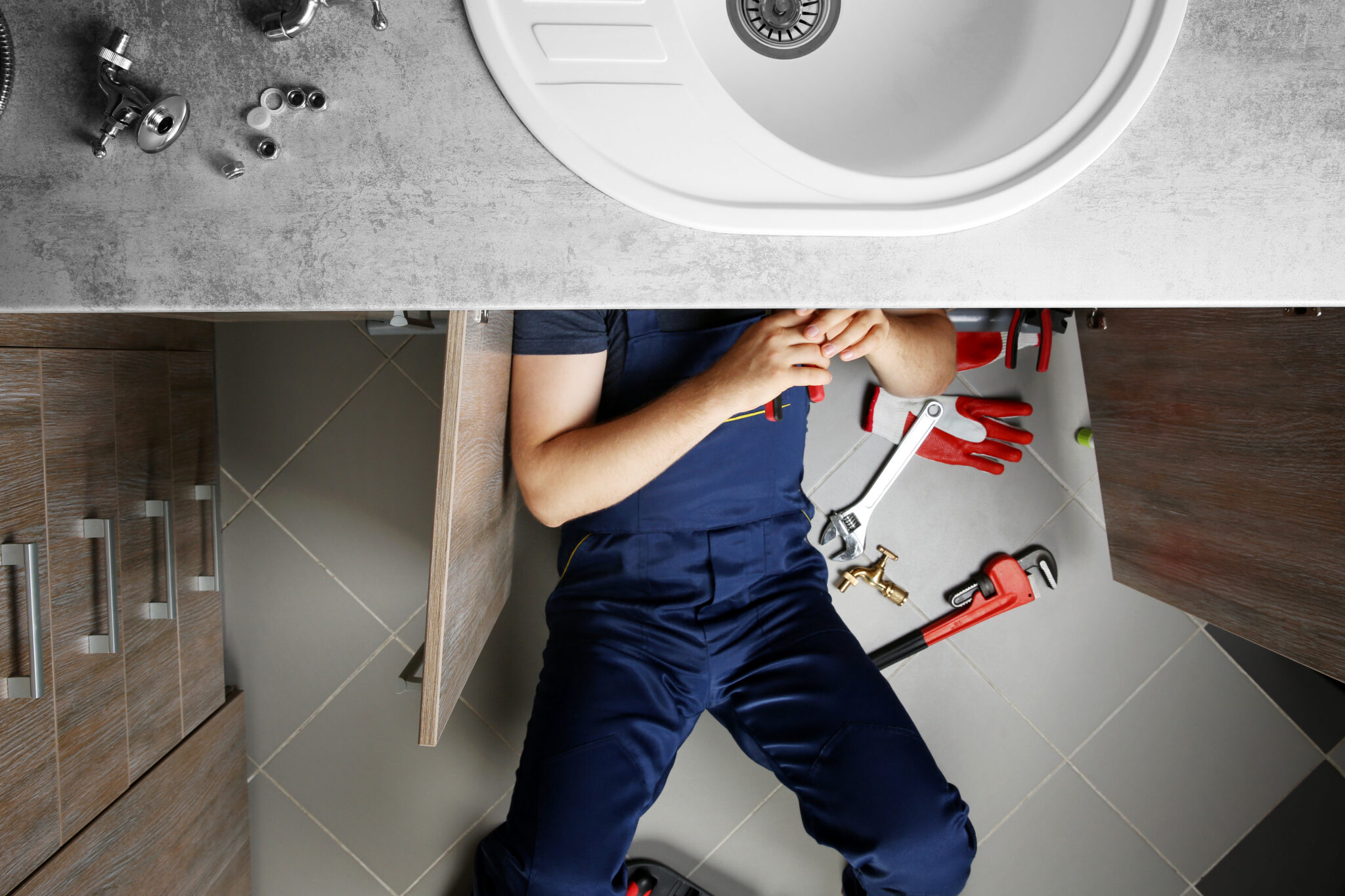 trouver un plombier fiable pour vos réparations et installations de plomberie rapides et de qualité.