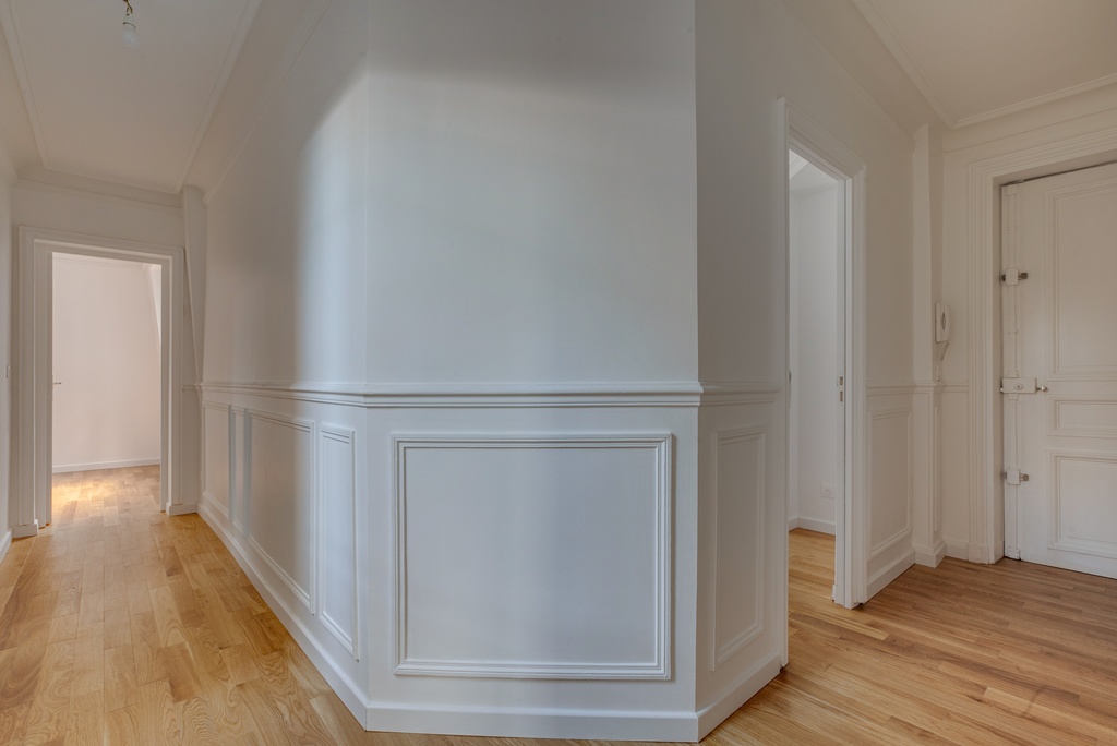 confiez la rénovation de votre appartement à paris 75009 à des experts. transformez votre espace avec des travaux sur-mesure, respectueux de vos envies et de votre budget. devis gratuit, conseils personnalisés et suivi de chantier professionnel.