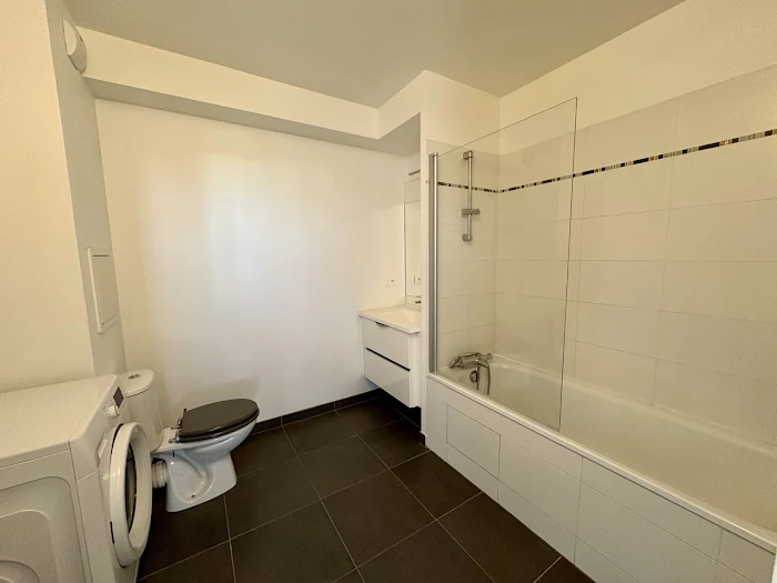 besoin de rénover votre logement à châtillon 92320 ? découvrez nos services de rénovation intérieure et extérieure sur-mesure : travaux de qualité, conseils personnalisés et accompagnement de a à z.