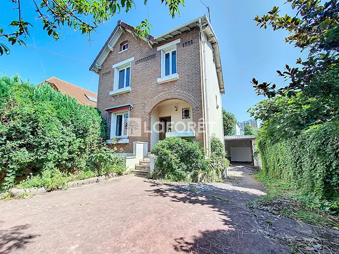 confiez vos projets de rénovation à châtillon 92320 à une équipe d’experts qualifiés. service sur mesure, devis gratuit et accompagnement professionnel pour transformer votre intérieur ou vos locaux.