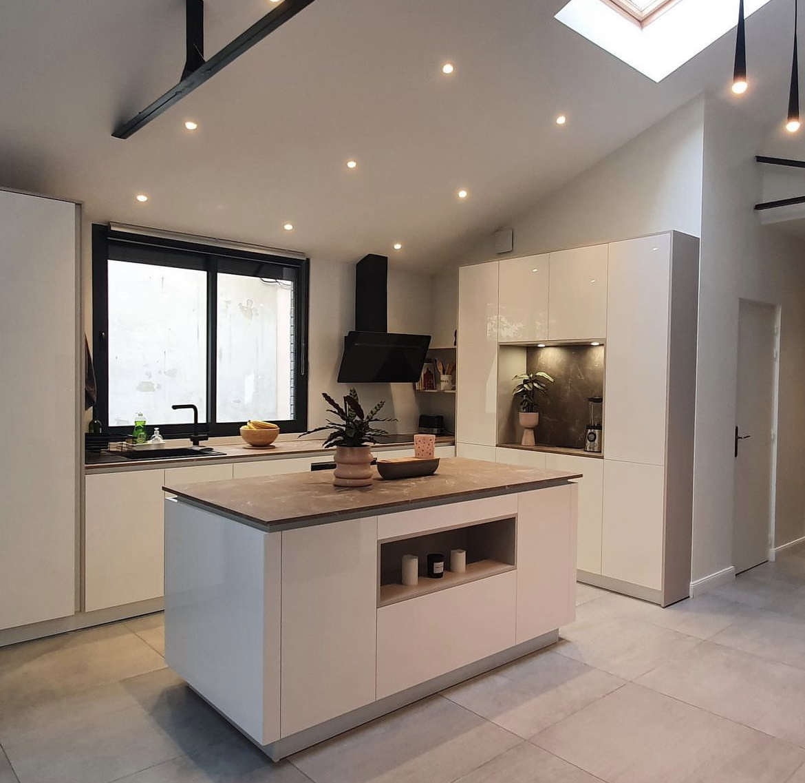 expert en rénovation de cuisine à la garenne-colombes, nous transformons votre espace avec des solutions sur mesure alliant design et fonctionnalité.