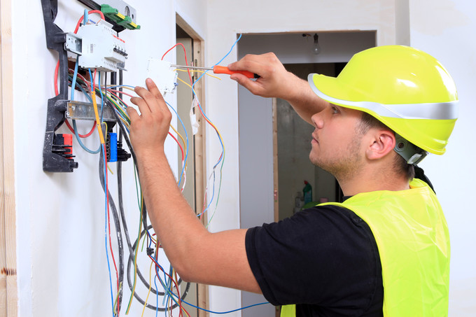 découvrez notre service de rénovation électrique à saint-cloud, réalisé par un électricien innovant alliant expertise et solutions modernes pour votre habitat.