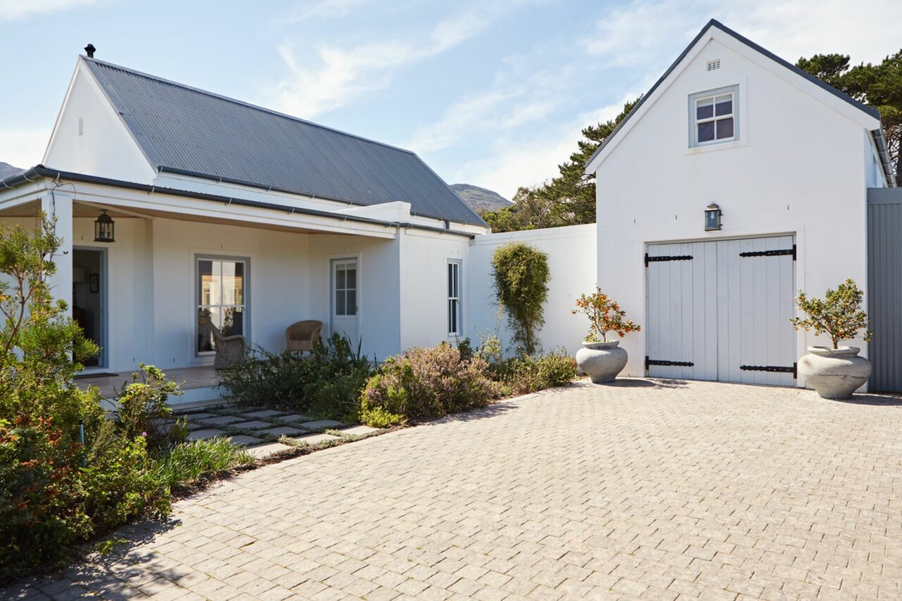 confiez votre projet de rénovation à fontenay à nos experts. découvrez nos services sur-mesure pour rénover votre maison ou appartement avec qualité et professionnalisme.