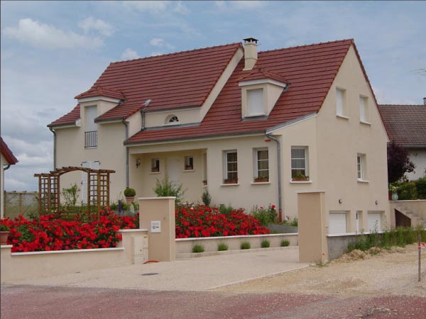 confiez la rénovation de votre maison dans le 94 à des professionnels qualifiés. améliorez confort, esthétique et valeur de votre bien avec des travaux sur-mesure, rapides et efficaces.