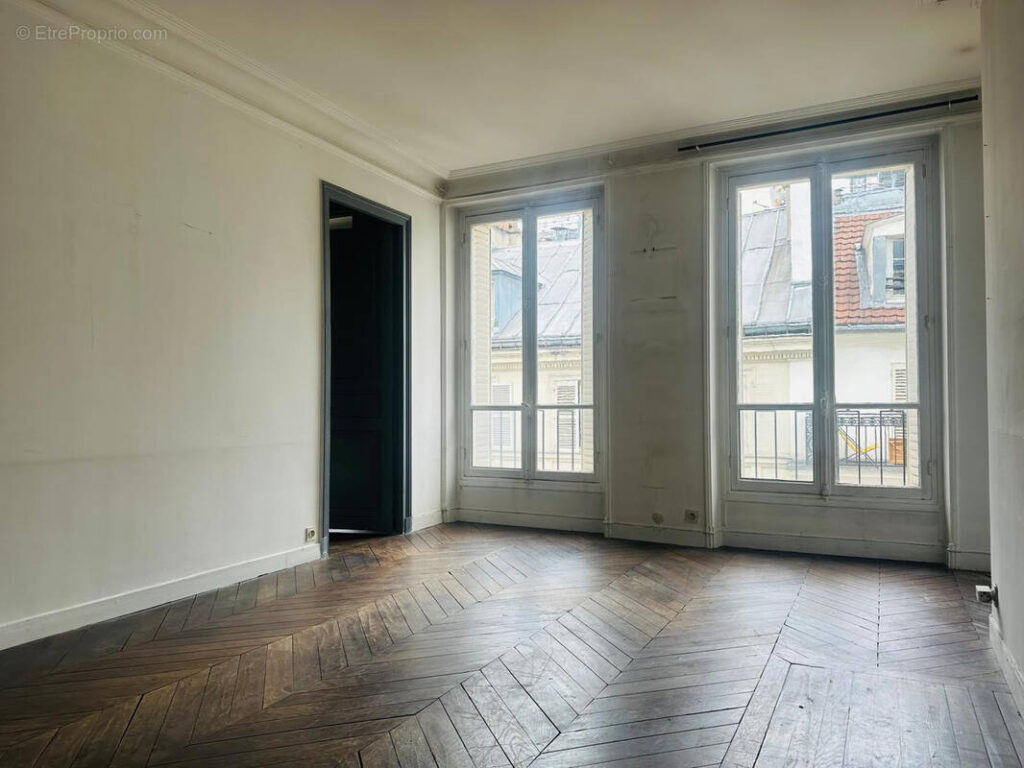 découvrez tout sur la rénovation de maison à paris 75008 : prix, aides financières disponibles et délais estimés pour vos travaux en 2025.