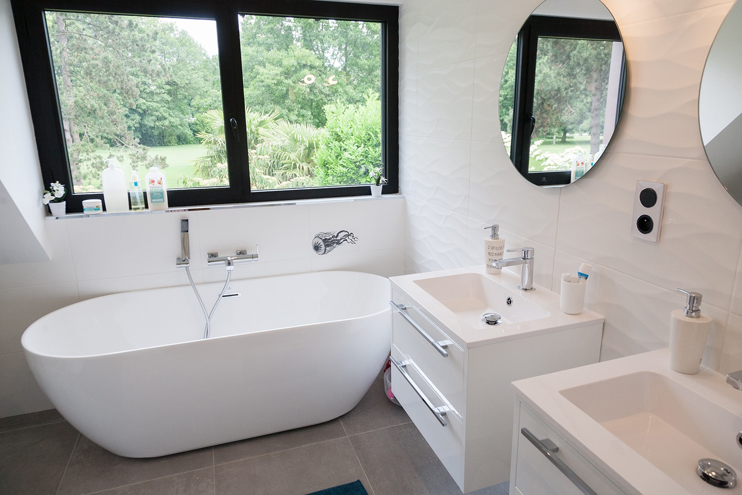 découvrez les étapes clés pour rénover votre salle de bains à paris : conseils pratiques, choix des matériaux et astuces pour un projet réussi.