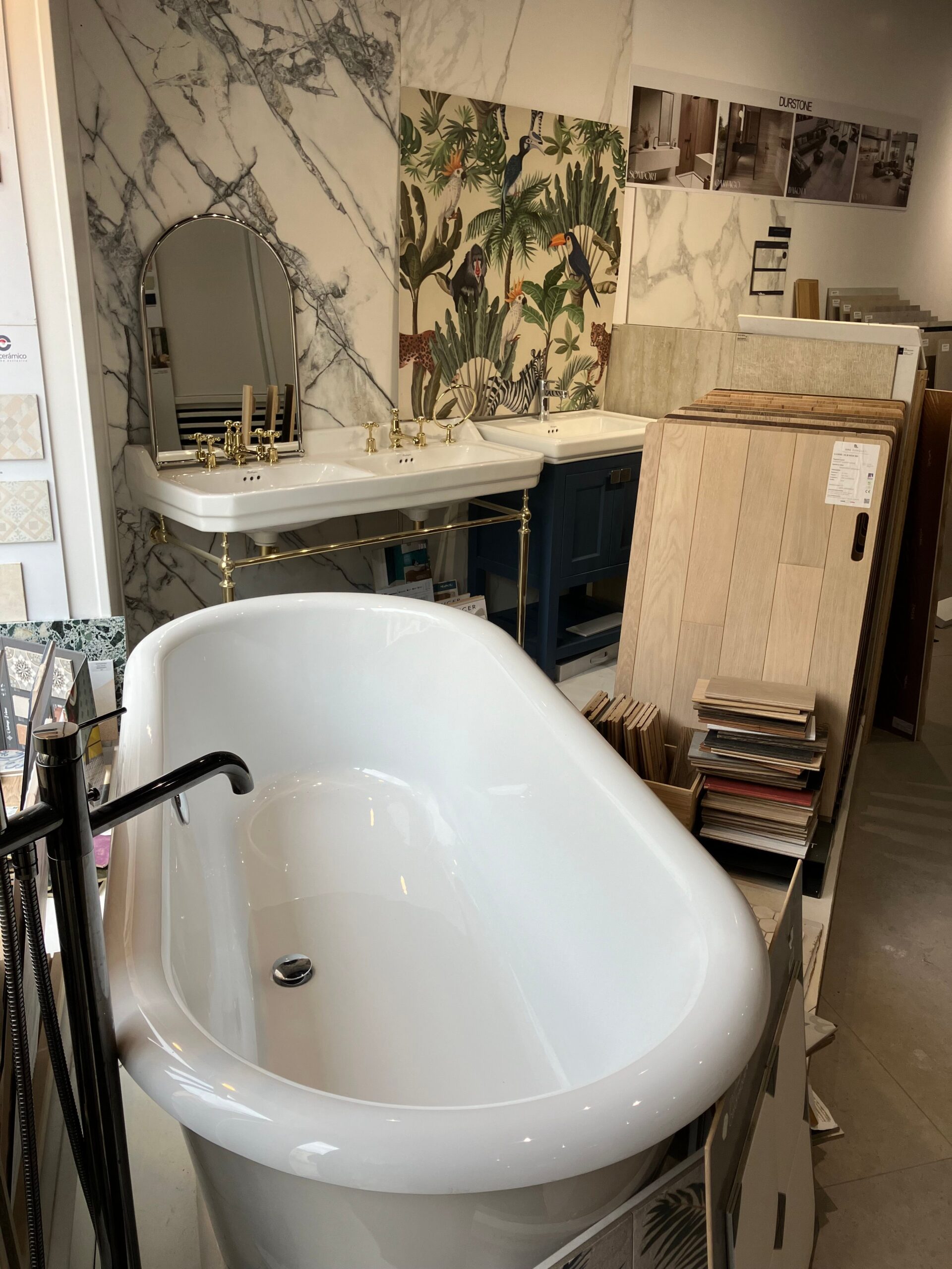 expert en rénovation de salle de bain à vaucresson : transformez votre espace avec qualité et style. devis personnalisé et réalisation rapide.