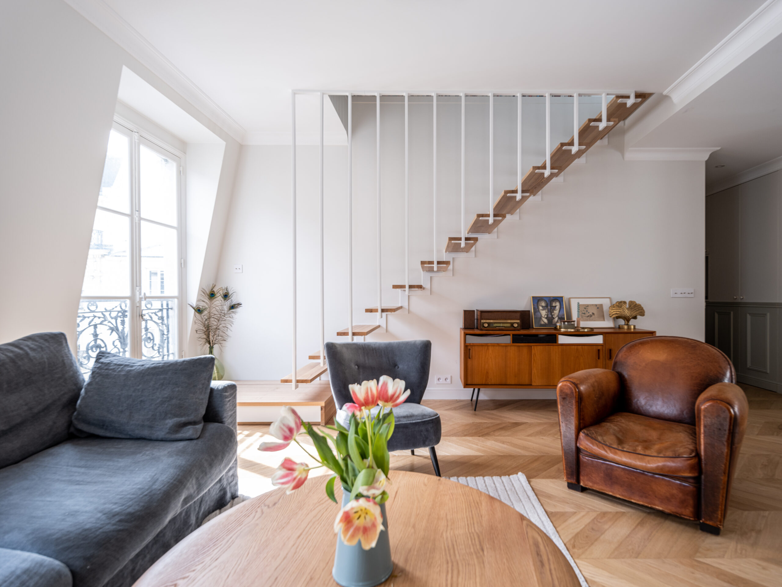 découvrez les étapes clés pour rénover un appartement à paris efficacement, de la planification aux finitions, et transformez votre espace avec succès.