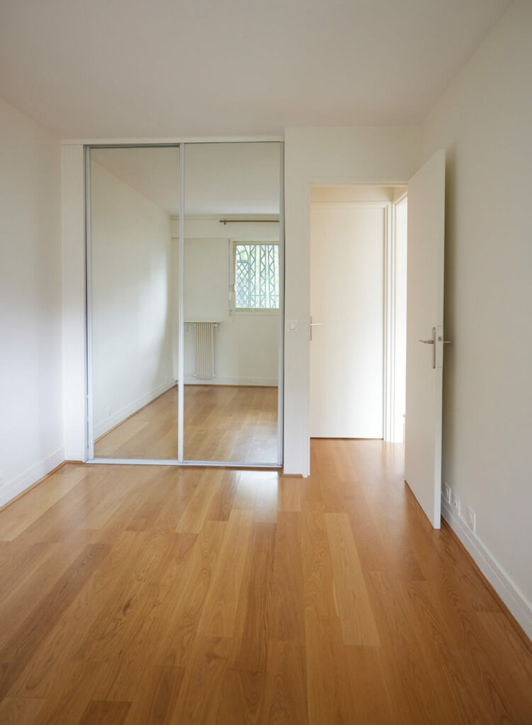 expert en rénovation d'appartement à paris 13e, proposant des services de qualité pour transformer votre logement selon vos envies.